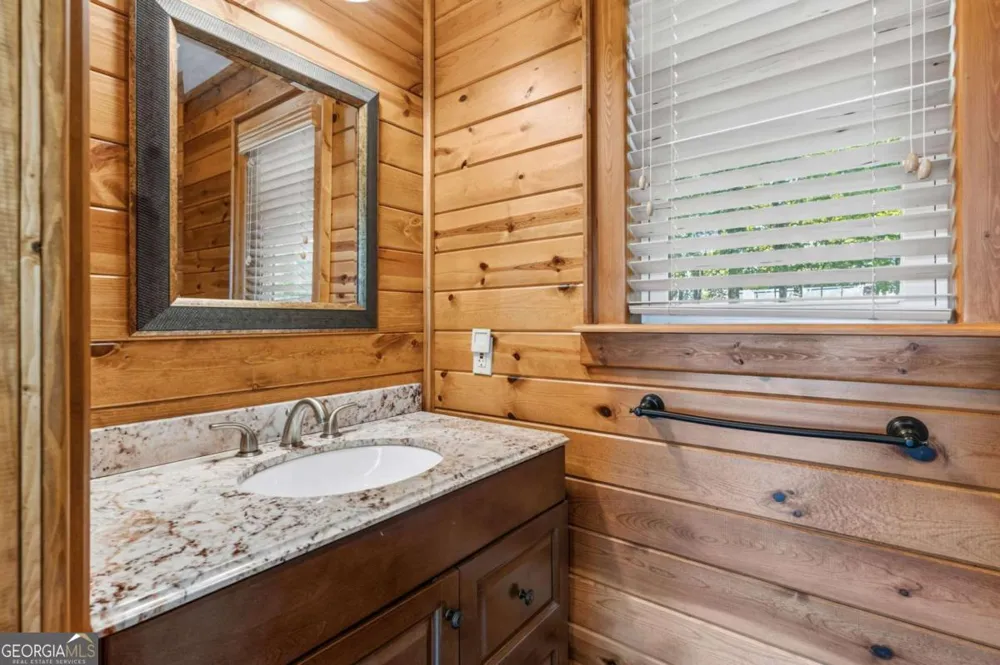 334 Hawksclaw TRL Morganton, GA 30560