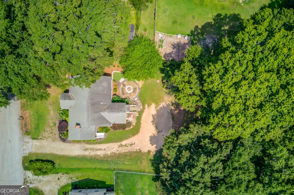 170 Shields ST Winder, GA 30680