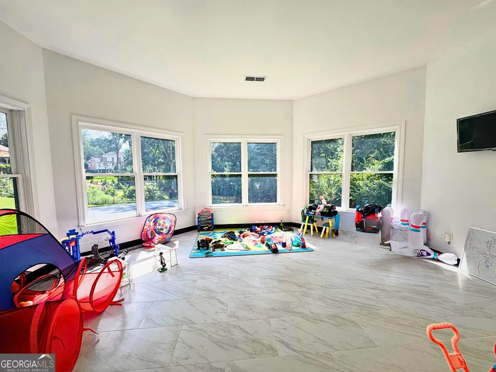 302 Shadow GLN McDonough, GA 30253