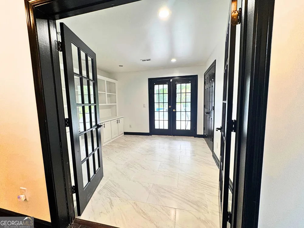 302 Shadow GLN McDonough, GA 30253