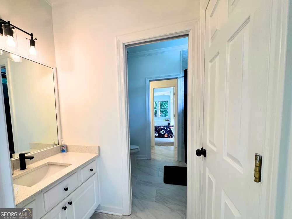 302 Shadow GLN McDonough, GA 30253