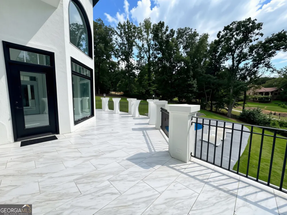 302 Shadow GLN McDonough, GA 30253