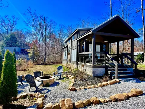 122 Hemlock Cv