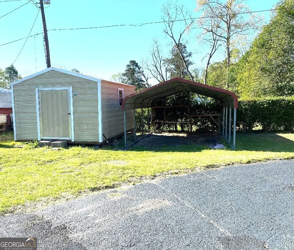 555 Jordan LN Swainsboro, GA 30401