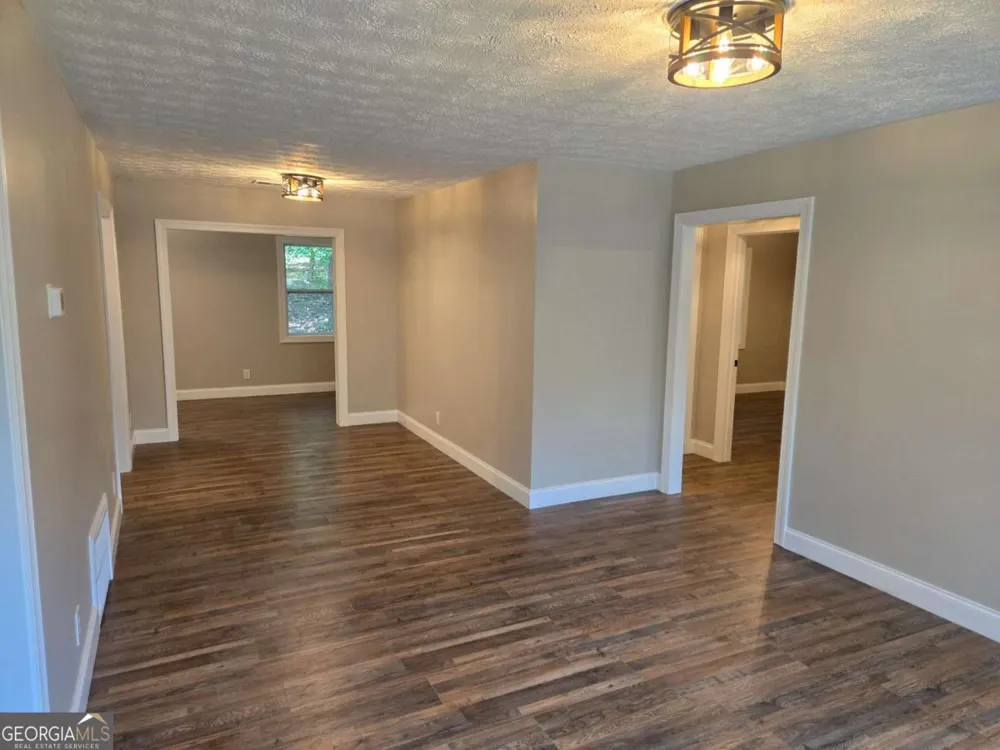 131 Mountain View DR Gainesville, GA 30501