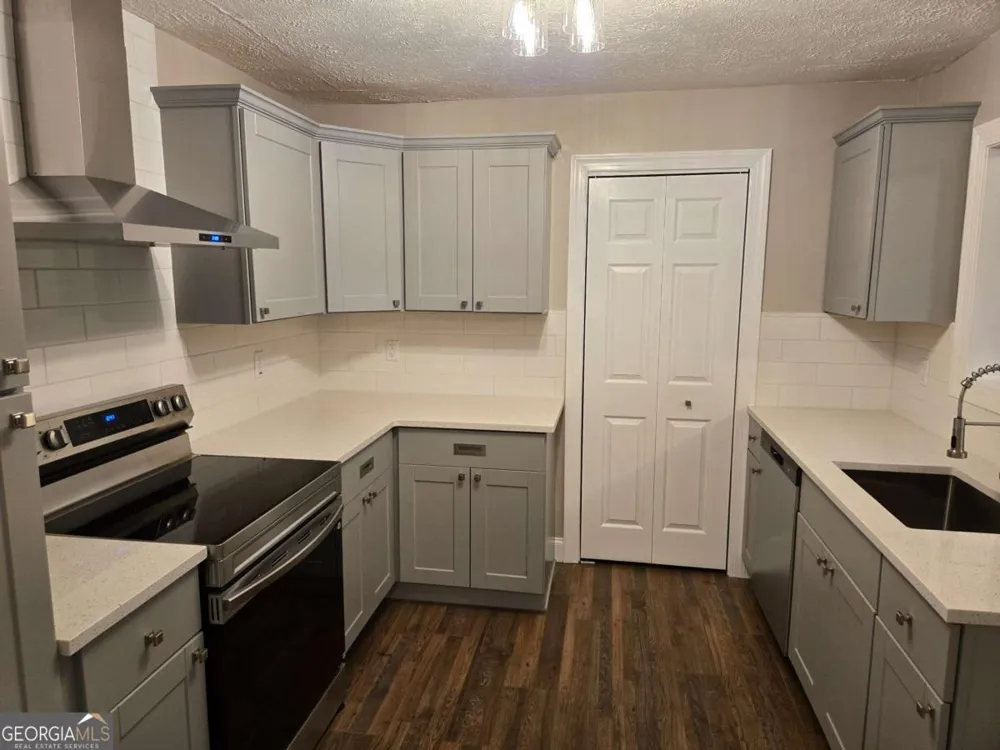 131 Mountain View DR Gainesville, GA 30501