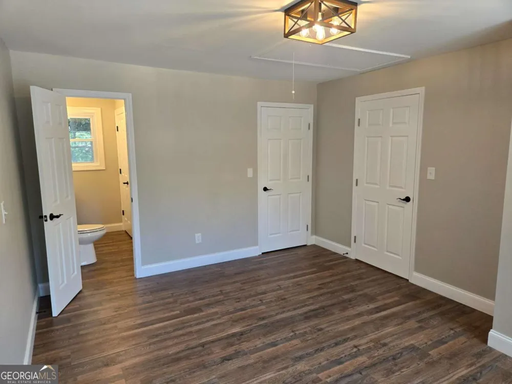 131 Mountain View DR Gainesville, GA 30501