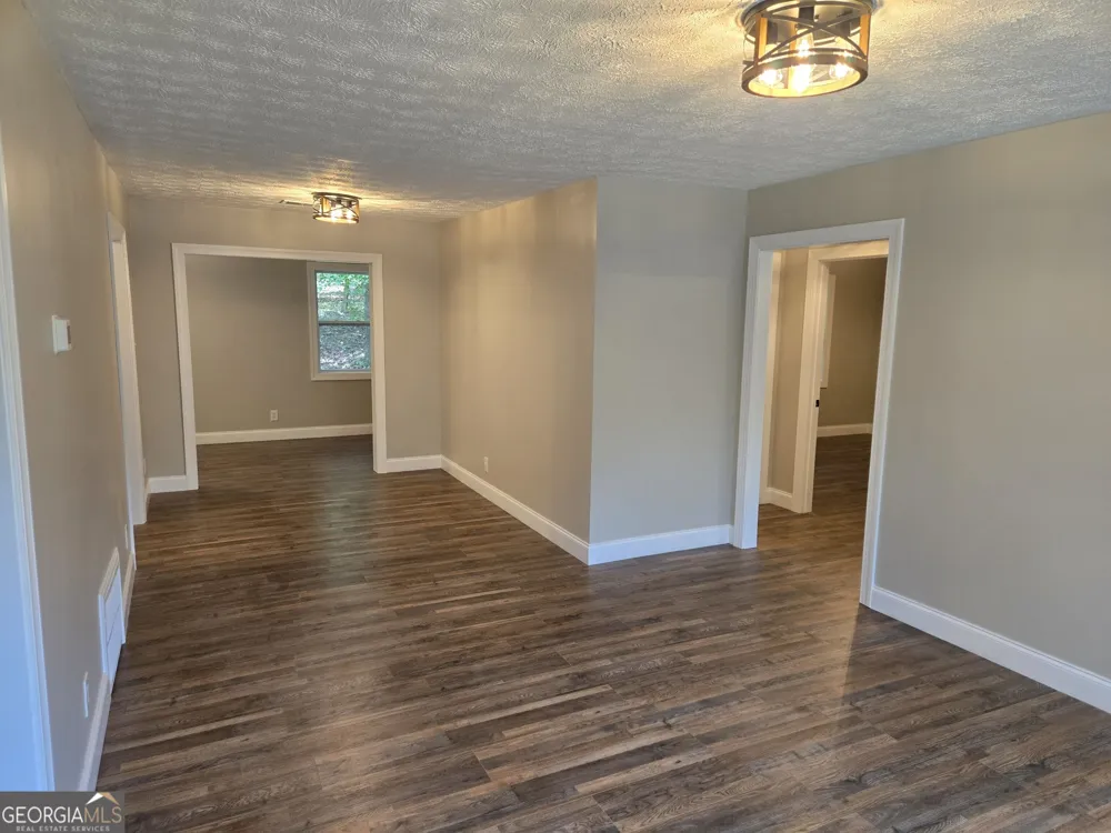 131 Mountain View DR Gainesville, GA 30501