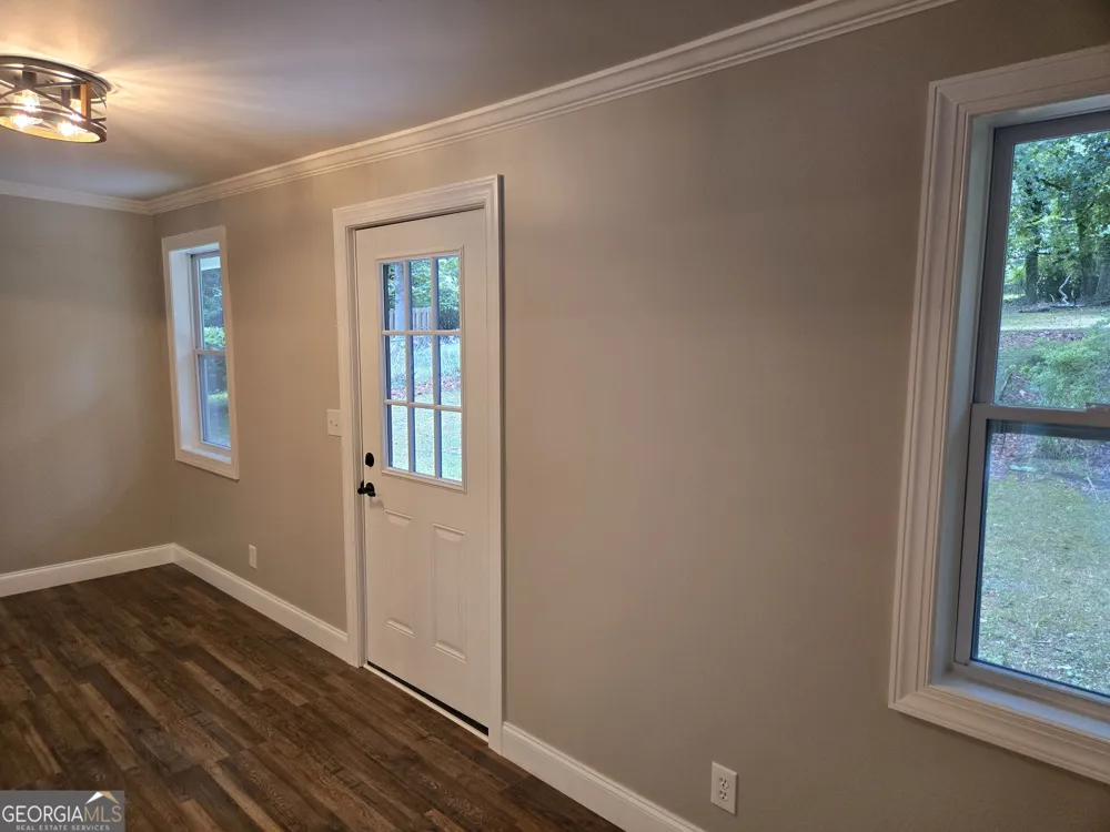 131 Mountain View DR Gainesville, GA 30501