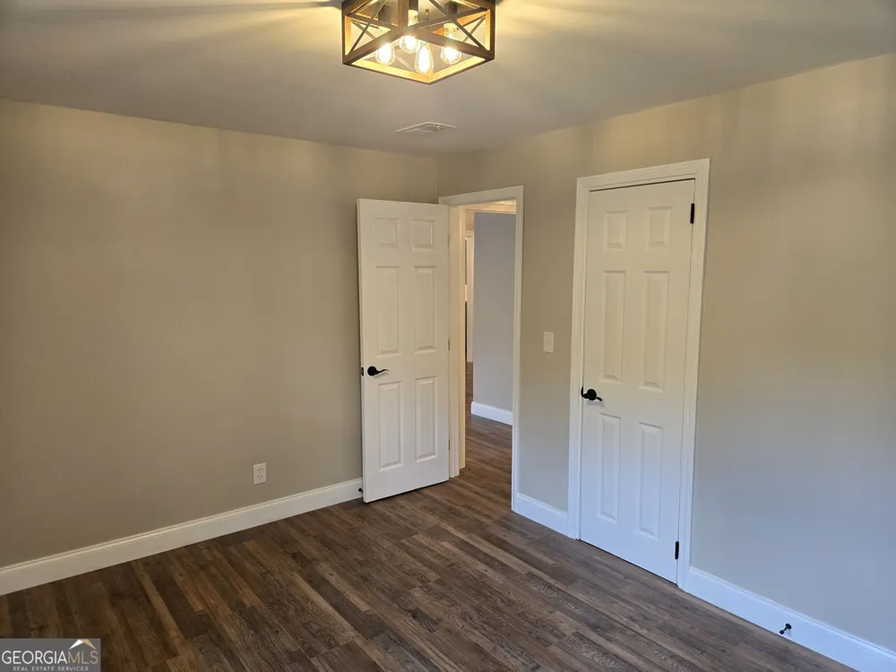131 Mountain View DR Gainesville, GA 30501