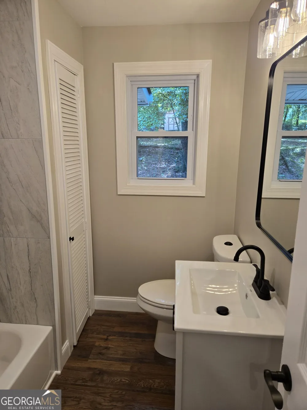 131 Mountain View DR Gainesville, GA 30501