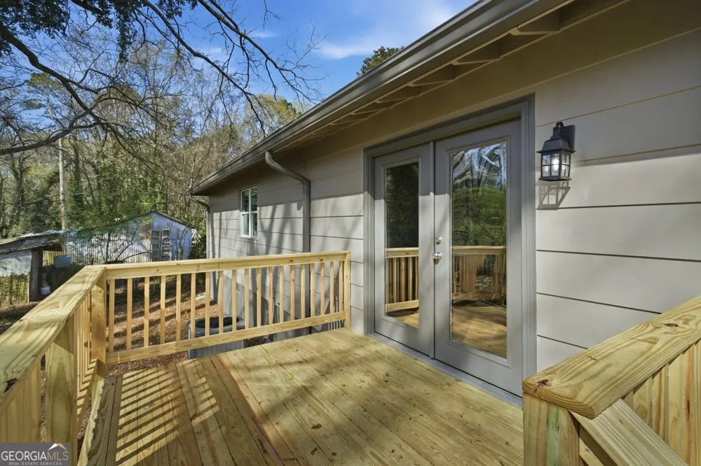 16 Rosenwald DR Hampton, GA 30228