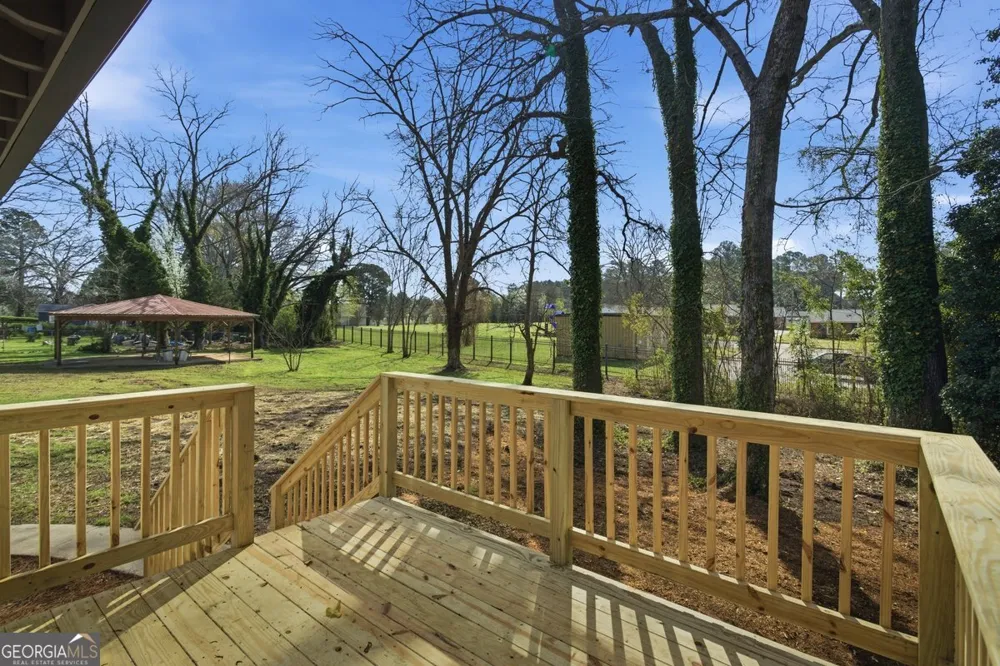 16 Rosenwald DR Hampton, GA 30228