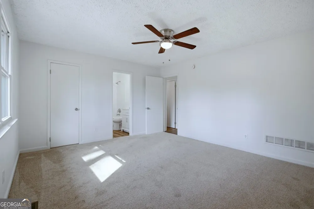 16 Rosenwald DR Hampton, GA 30228