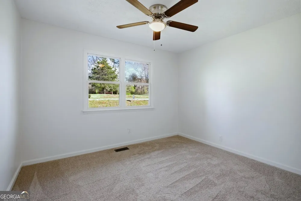16 Rosenwald DR Hampton, GA 30228