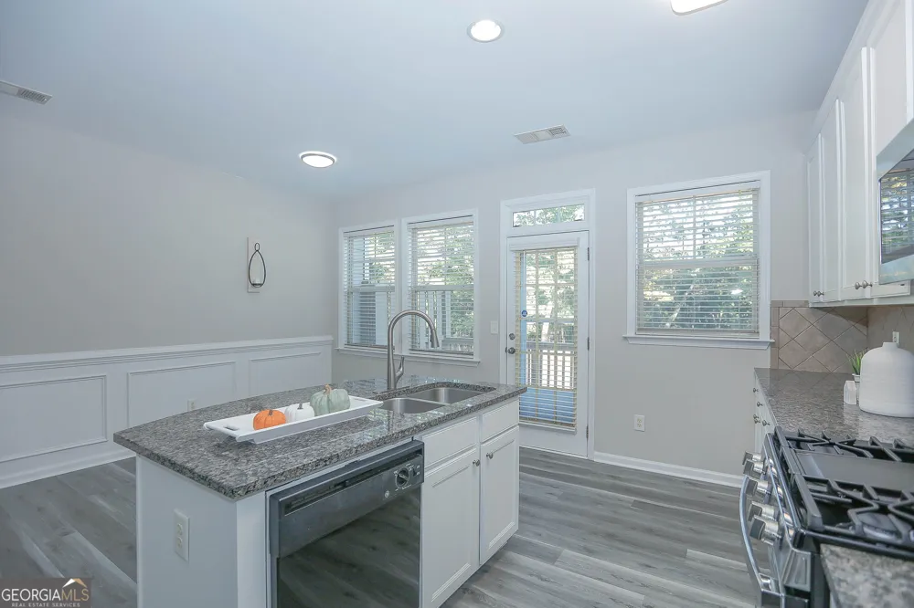 708 Village Field CT Suwanee, GA 30024