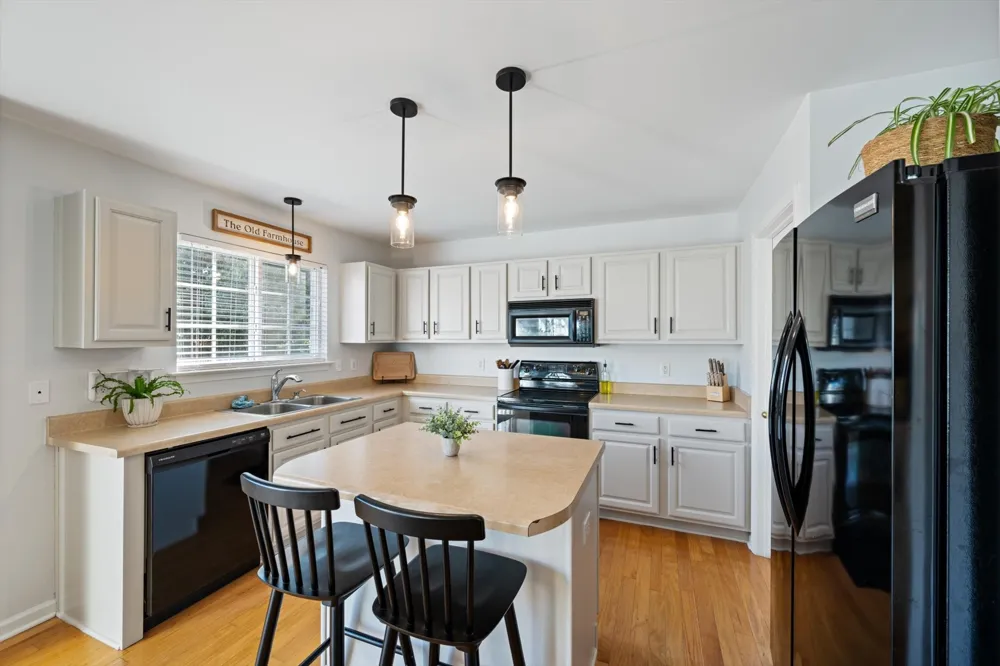 1902 Baileys Trace Dr Spring Hill, TN 37174
