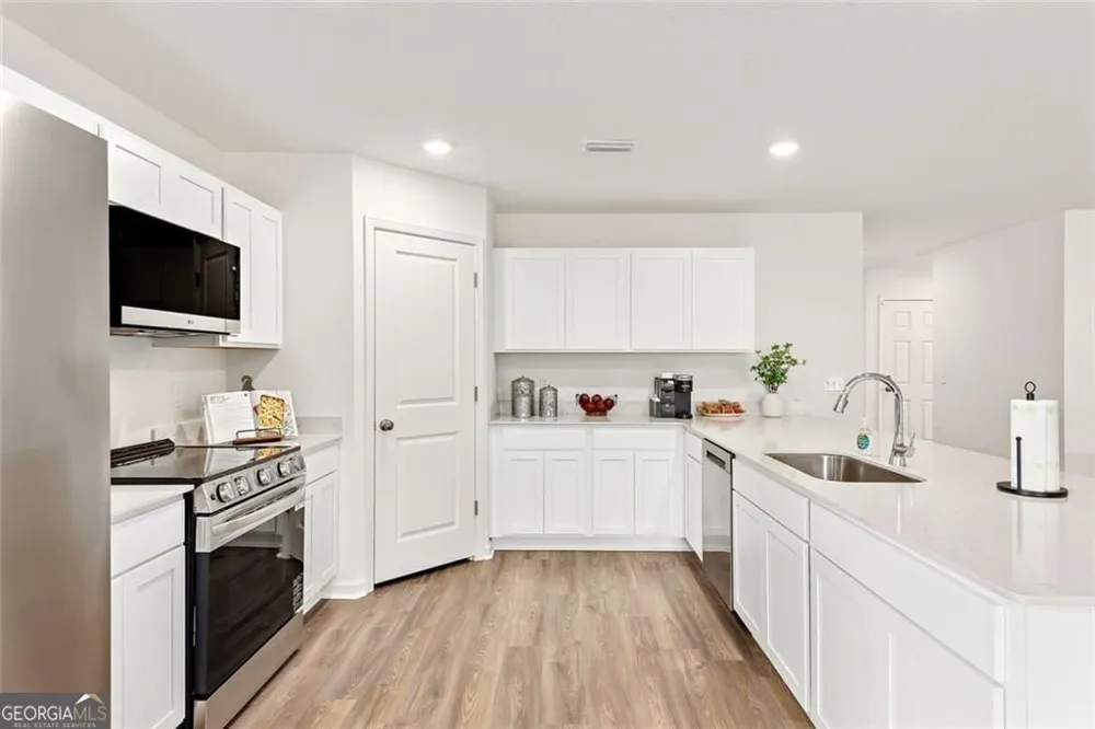 91 Rainbow LN Hartwell, GA 30643
