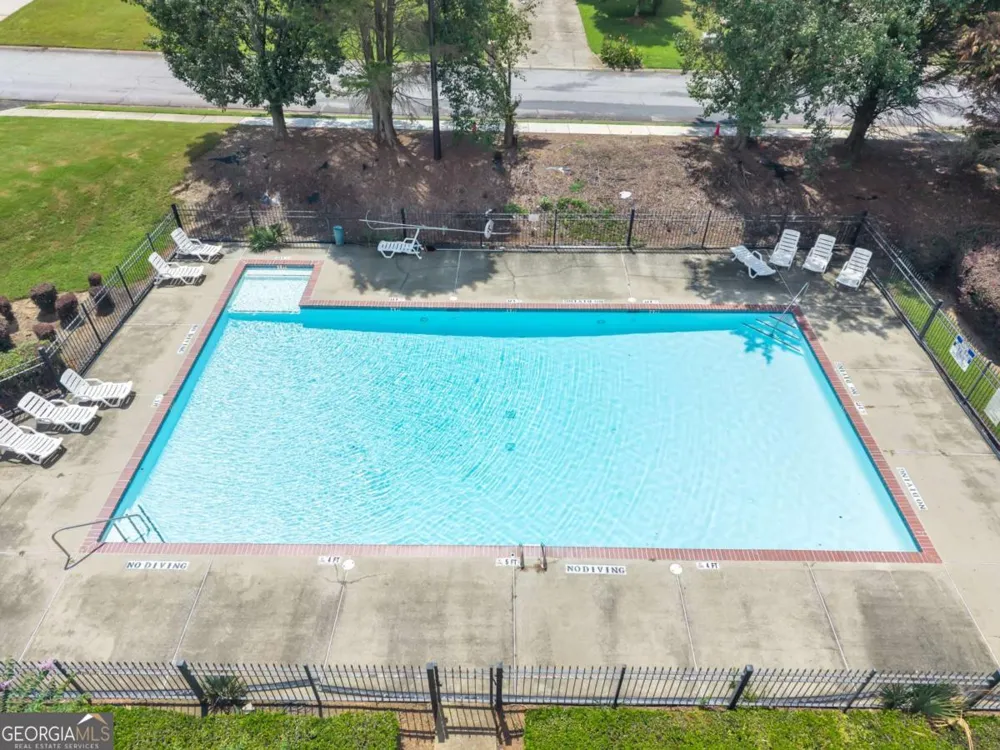 9757 Washington CIR Jonesboro, GA 30238