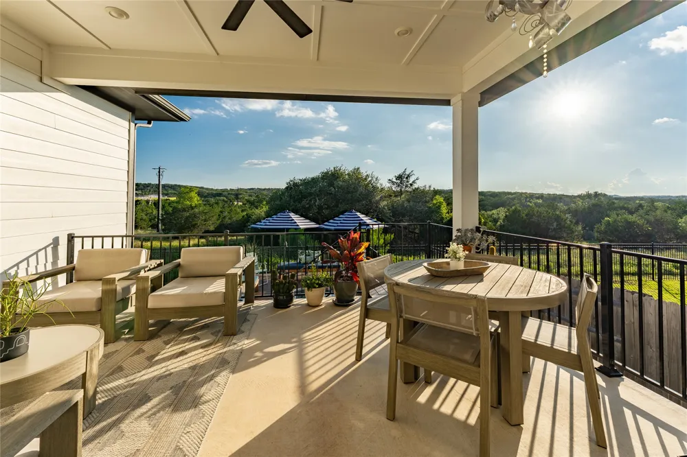 255 Moonlit Stream Pass Dripping Springs, TX 78620