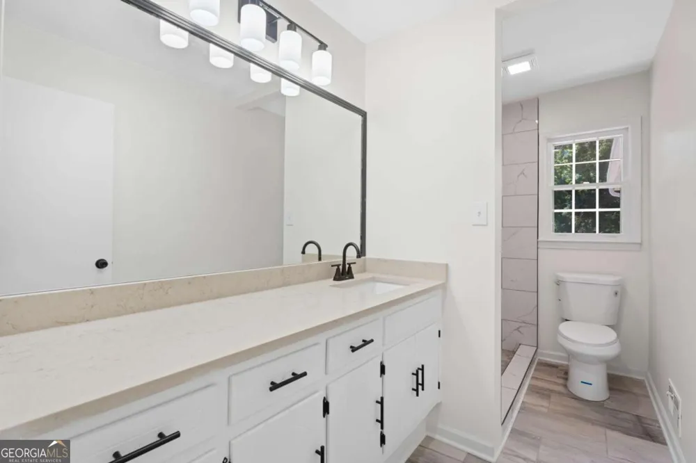 865 Old Tucker RD Stone Mountain, GA 30087
