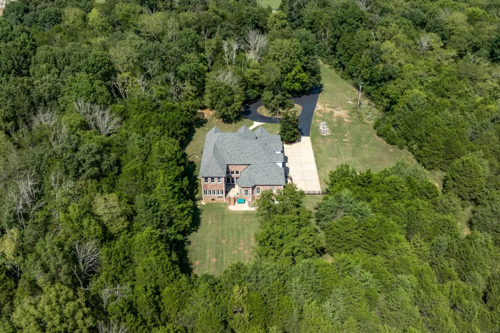 2850 Rockdale Fellowship Rd Mount Juliet, TN 37122