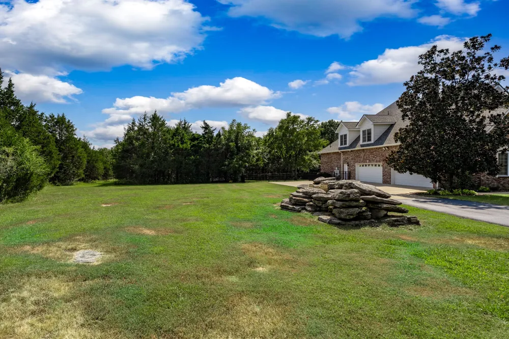2850 Rockdale Fellowship Rd Mount Juliet, TN 37122