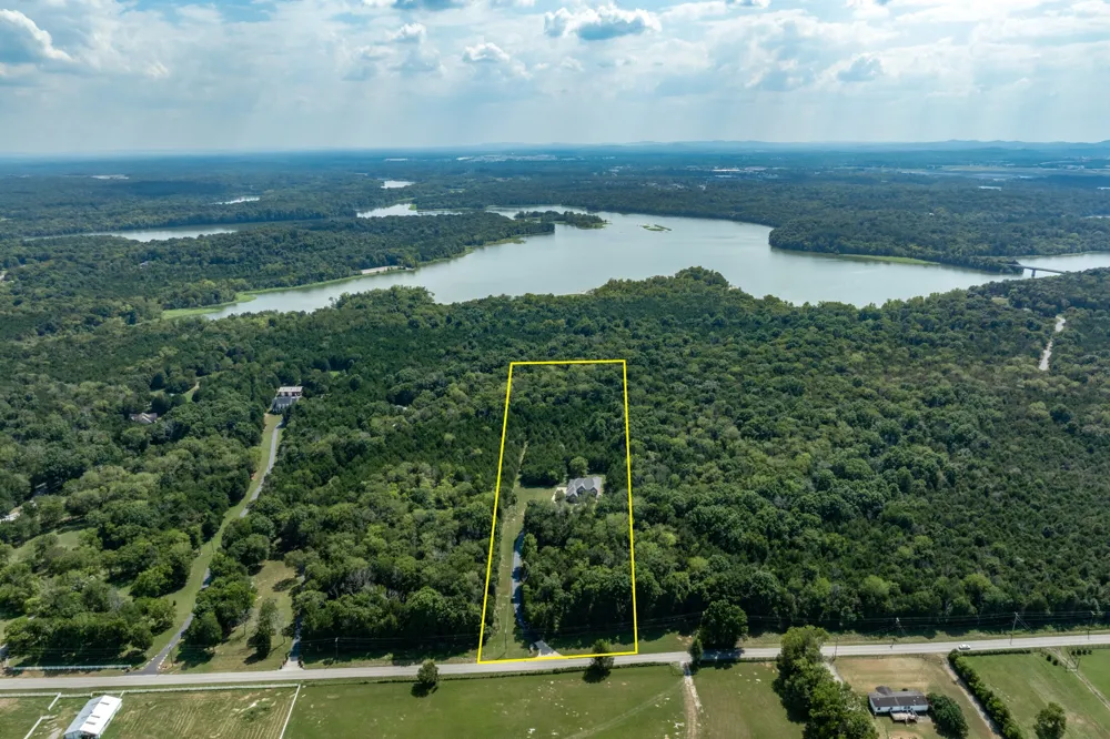 2850 Rockdale Fellowship Rd Mount Juliet, TN 37122