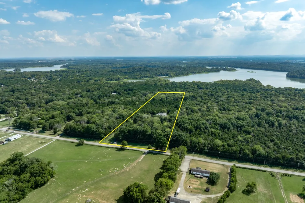 2850 Rockdale Fellowship Rd Mount Juliet, TN 37122