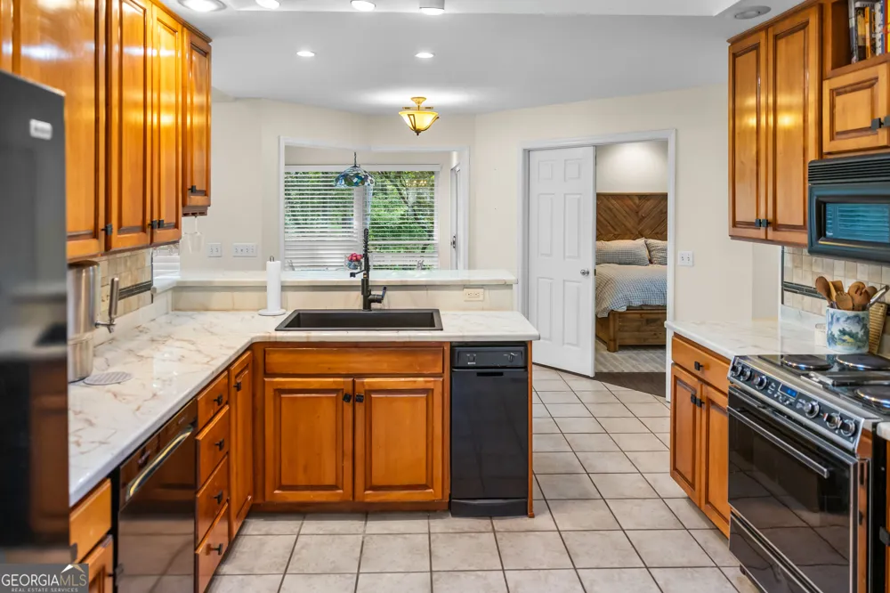 1666 Pondside DR Statesboro, GA 30458