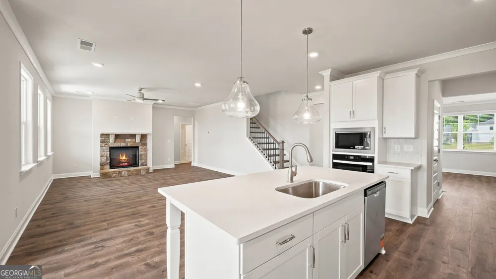 432 HAZEL DR Locust Grove, GA 30248
