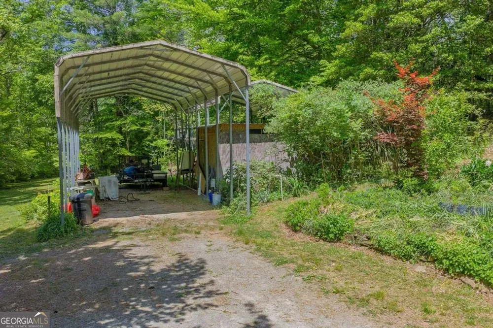 153 January LN Ellijay, GA 30540