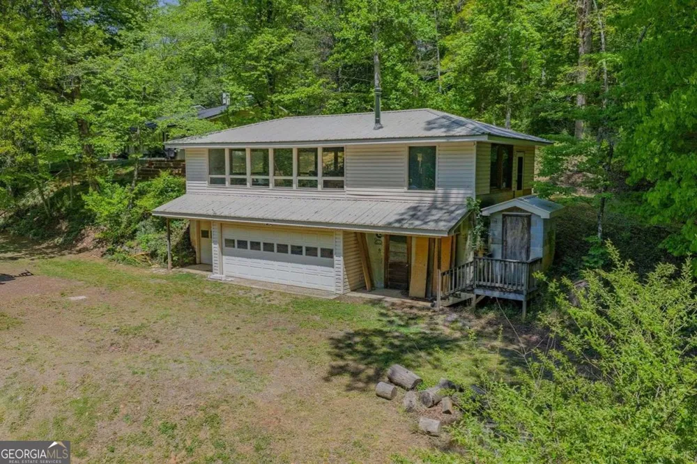 153 January LN Ellijay, GA 30540