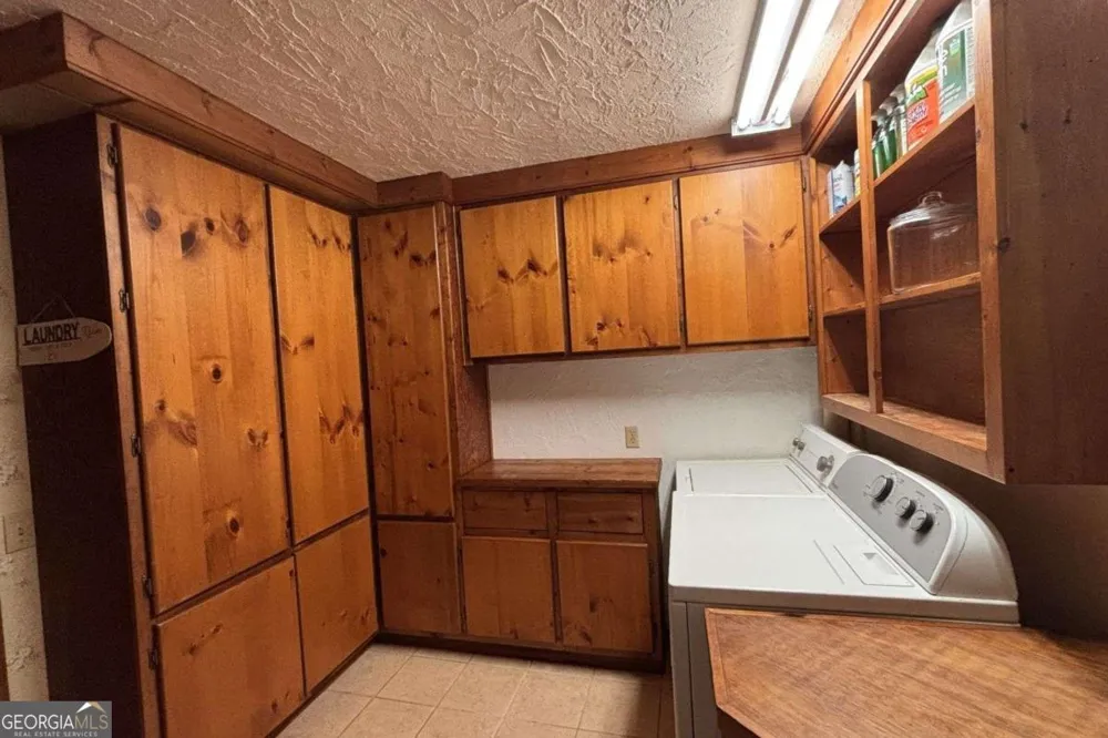 153 January LN Ellijay, GA 30540