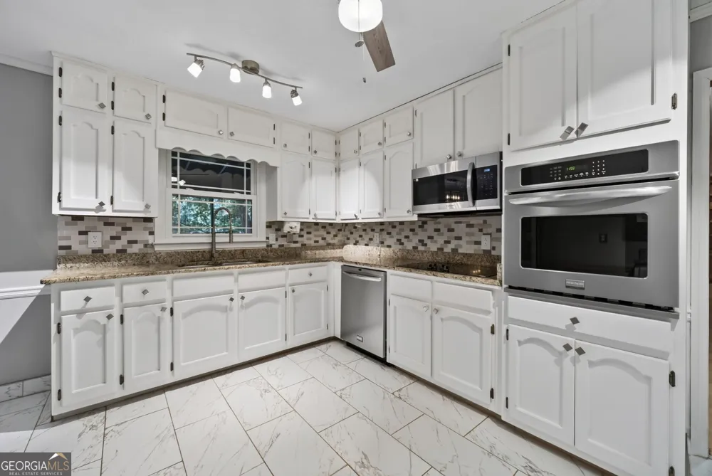 1875 Oak RD Snellville, GA 30078