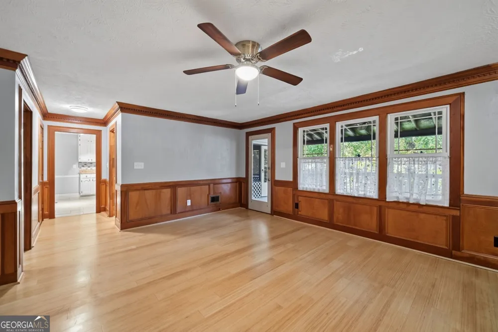 1875 Oak RD Snellville, GA 30078