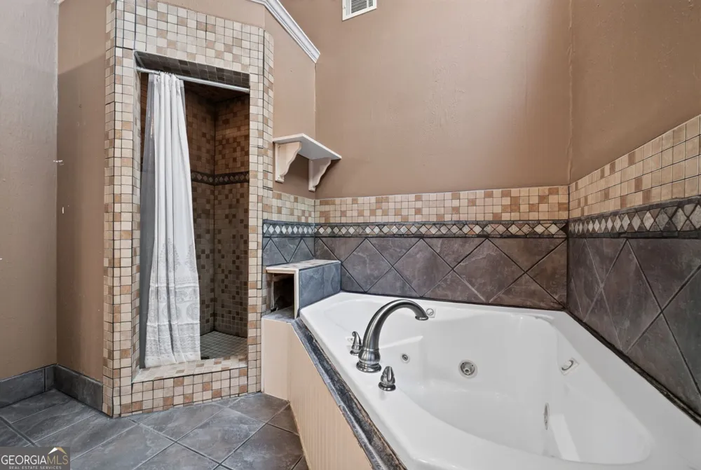1875 Oak RD Snellville, GA 30078