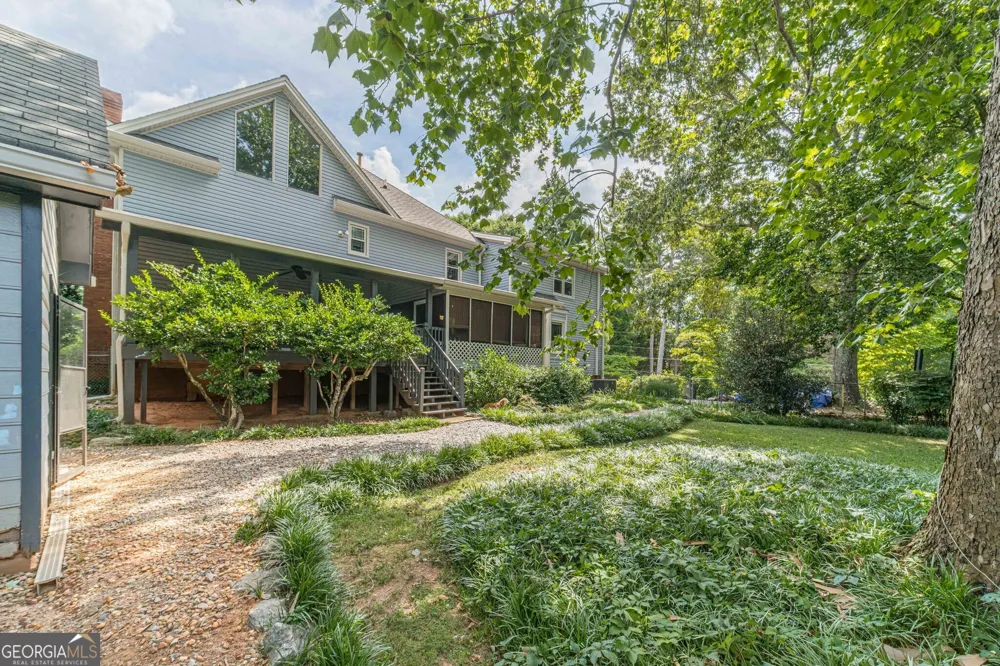 1875 Oak RD Snellville, GA 30078