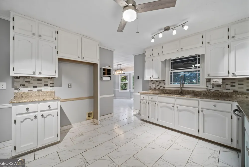 1875 Oak RD Snellville, GA 30078