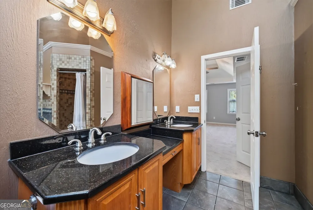 1875 Oak RD Snellville, GA 30078