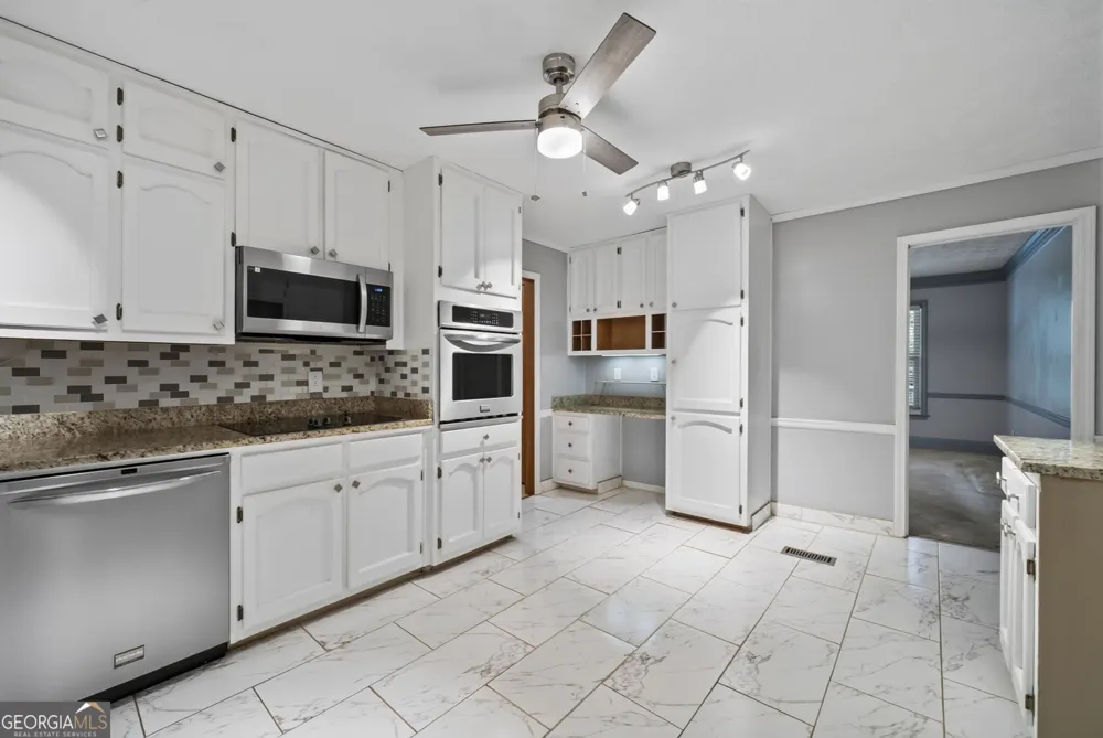 1875 Oak RD Snellville, GA 30078