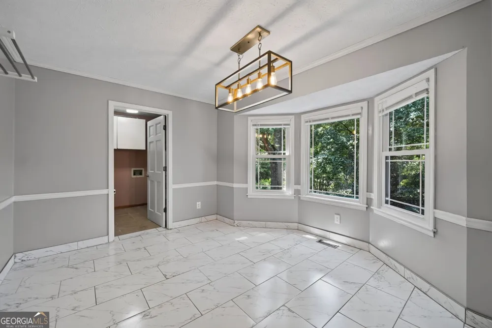 1875 Oak RD Snellville, GA 30078