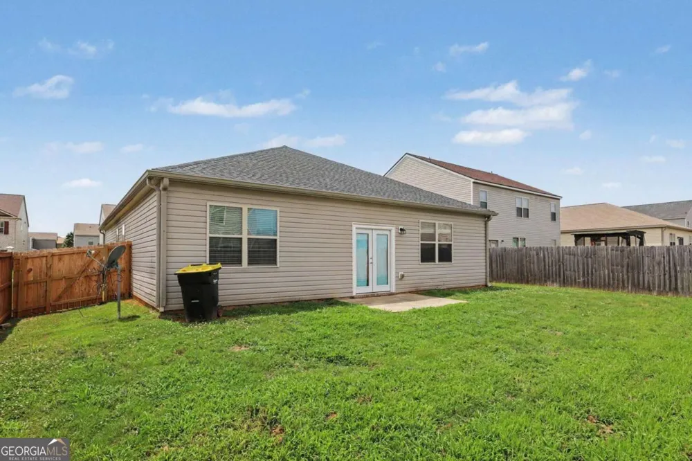 1886 Osprey DR Hampton, GA 30228