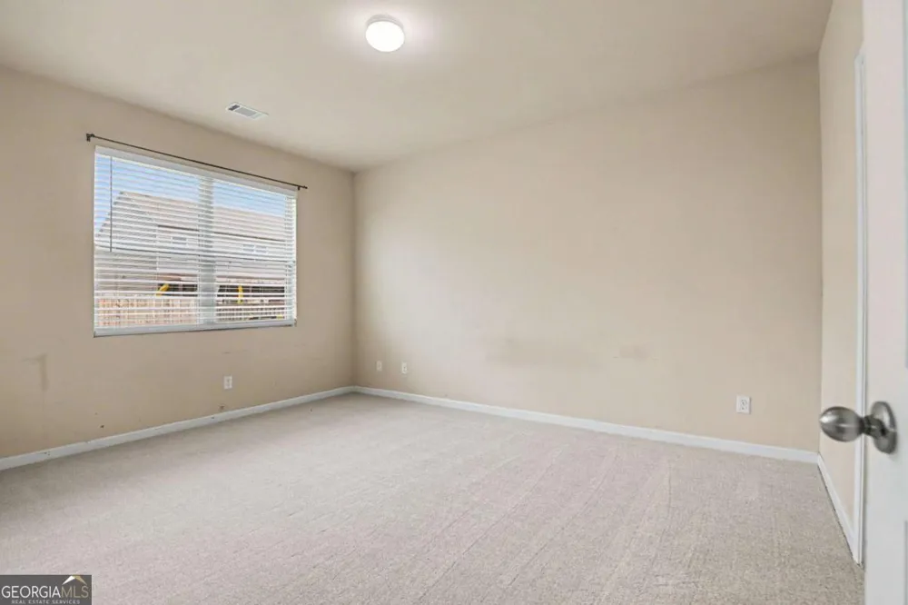 1886 Osprey DR Hampton, GA 30228