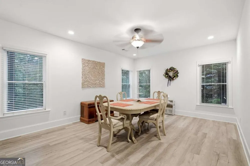19 Stony CT Dawsonville, GA 30534