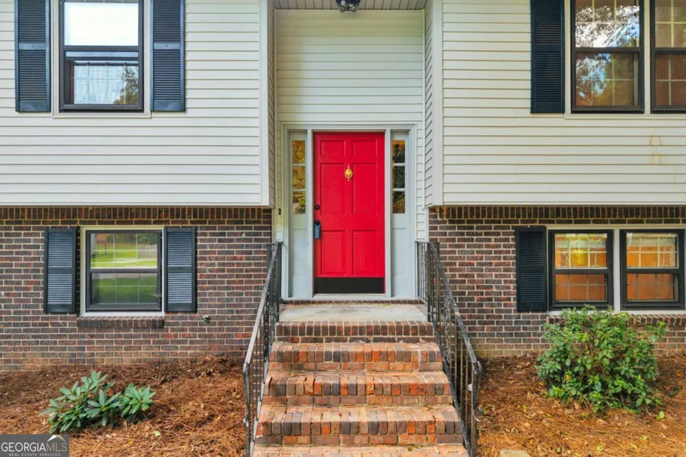 6193 Pine LN Douglasville, GA 30135