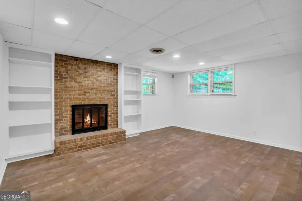 6193 Pine LN Douglasville, GA 30135
