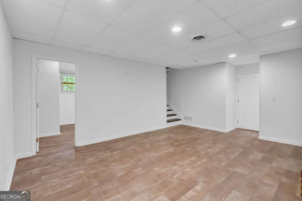 6193 Pine LN Douglasville, GA 30135