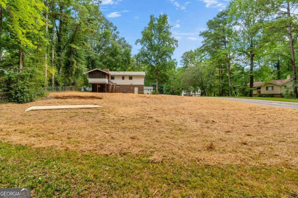 6193 Pine LN Douglasville, GA 30135