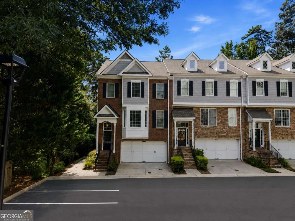 1262 Brickton DR NW Atlanta, GA 30318